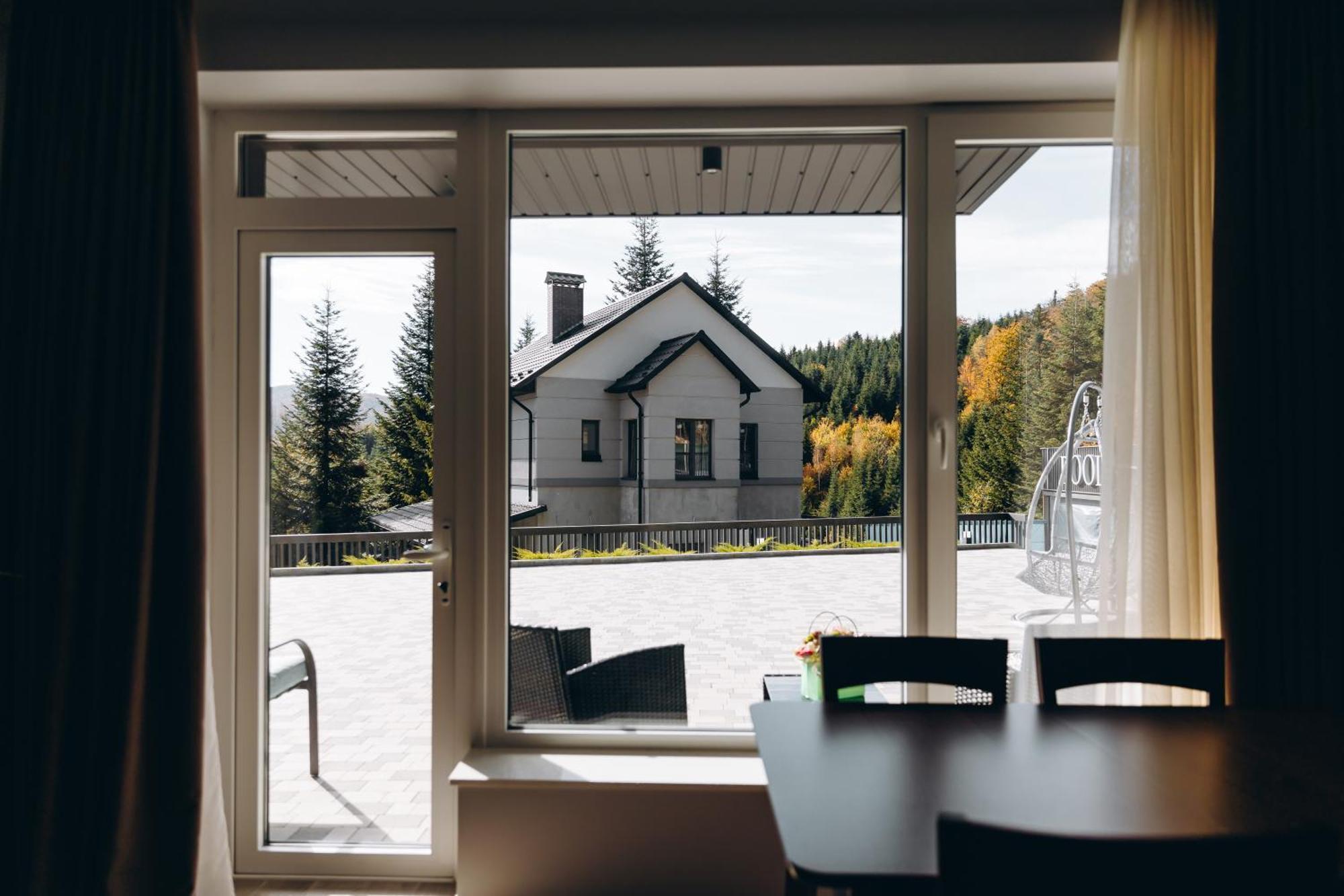 Forest House Migovo Exterior photo
