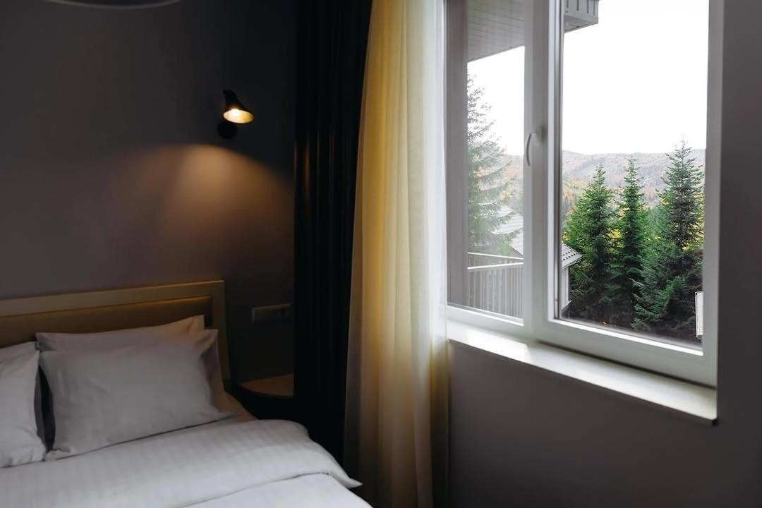 Forest House Migovo Exterior photo