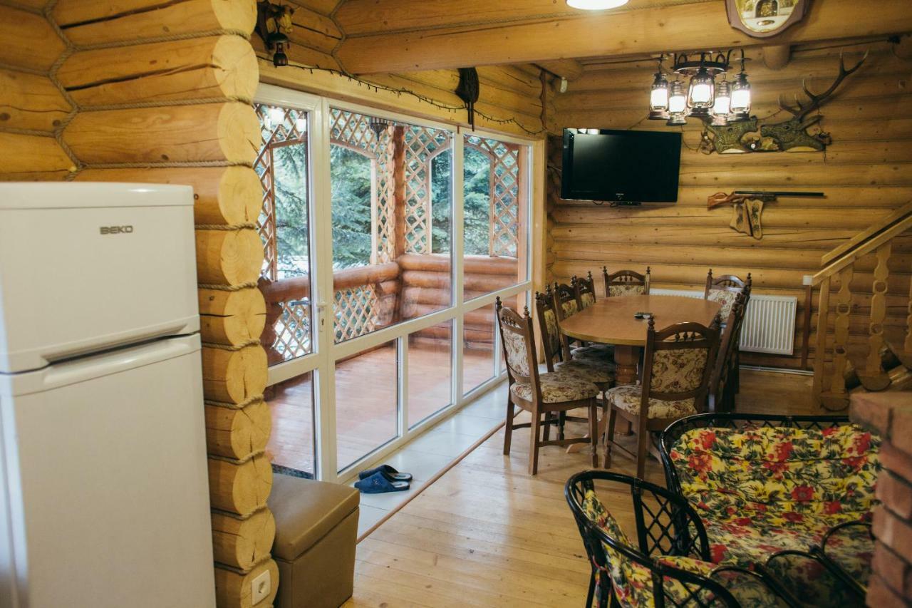 Forest House Migovo Exterior photo
